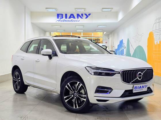 VOLVO XC60 2.0 T8 HYBRID MOMENTUM AWD GEARTRONIC VOLVO XC60 2.0 T8 HYBRID MOMENTUM AWD GEARTRONIC